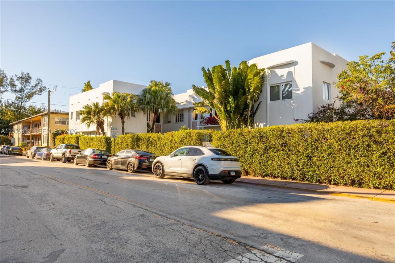 711 14th St, Unit 4, Miami Beach, FL 33139 Photo