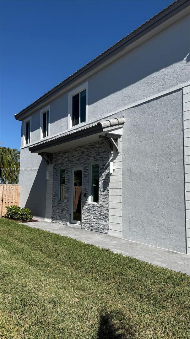 679 SE 13th St Cir , Unit 679, Homestead, FL 33034 Photo