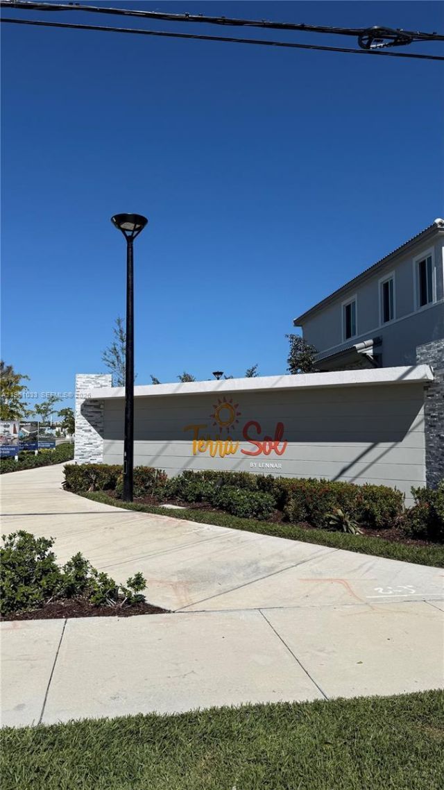 679 SE 13th St Cir , Unit 679, Homestead, FL 33034 Photo