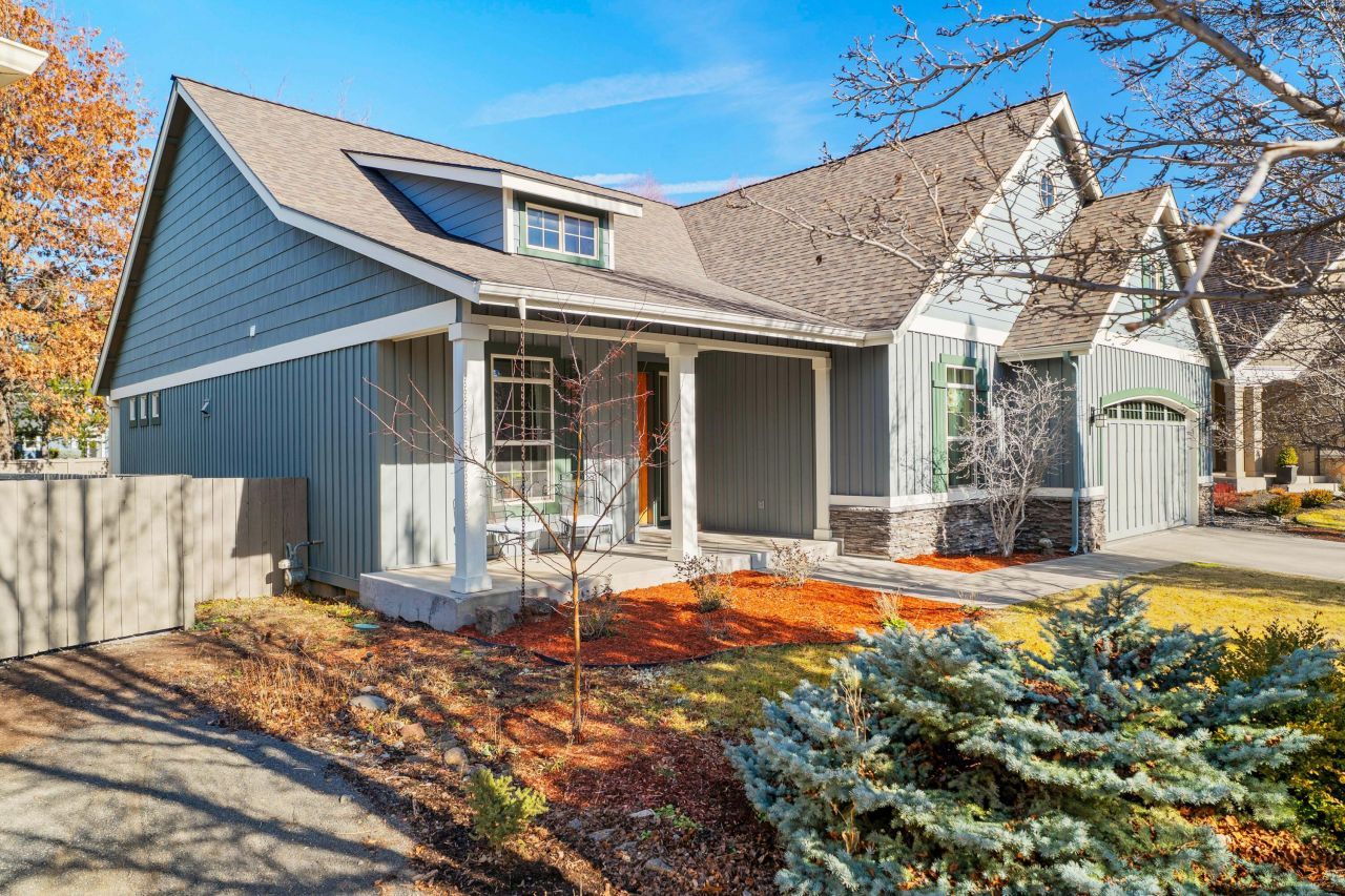 19525 Sugar Mill Loop, Bend, OR 97702 Main Photo