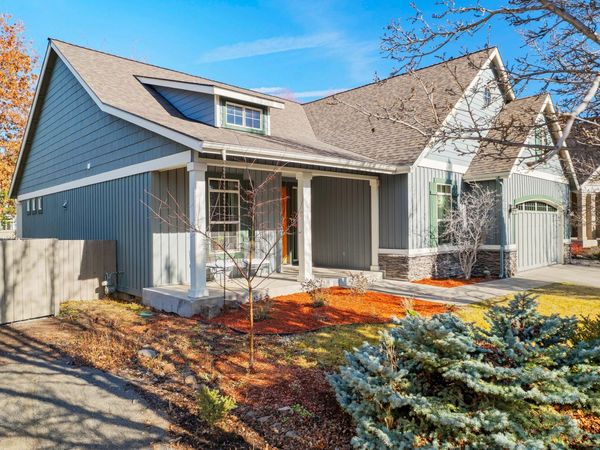 19525 Sugar Mill Loop, Bend, OR 97702