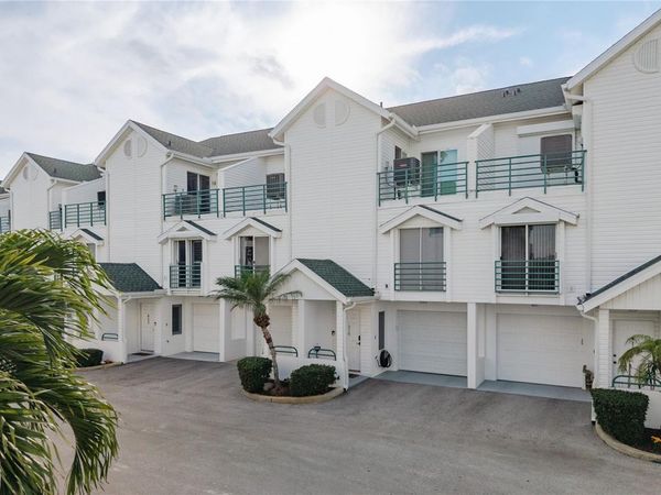 320 ISLAND WAY, Unit 209, CLEARWATER BEACH, FL 33767