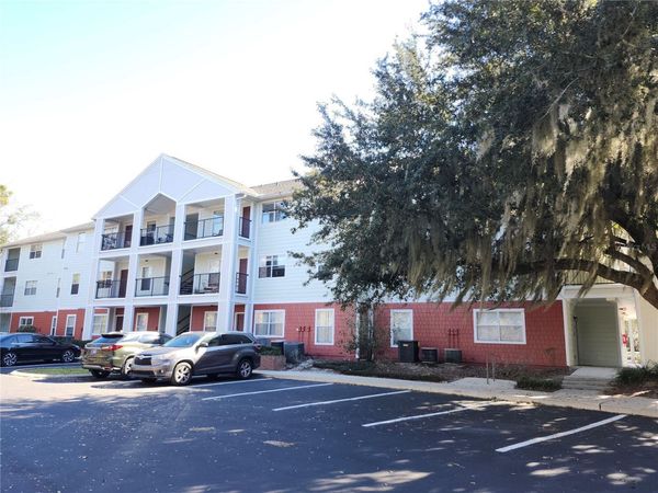 2360 SW ARCHER ROAD, Unit 605, GAINESVILLE, FL 32608