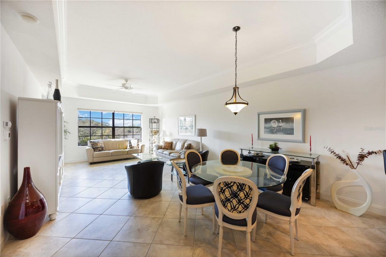 7702 Lake Vista Court, Unit 305, Lakewood Ranch, FL 34202 Photo