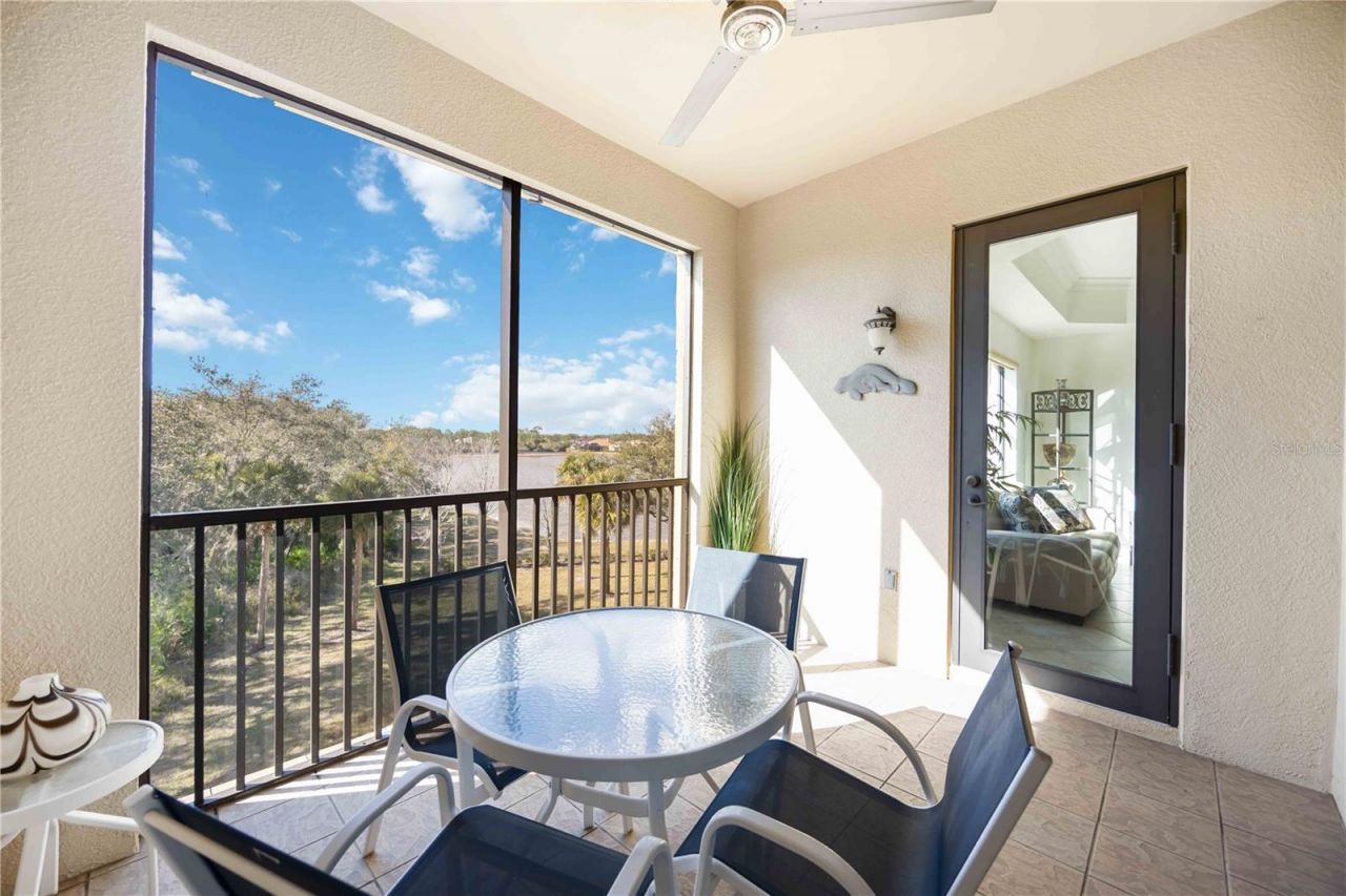 7702 Lake Vista Court, Unit 305, Lakewood Ranch, FL 34202 Photo