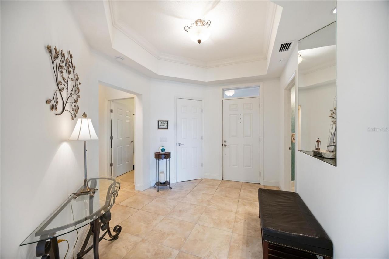 7702 Lake Vista Court, Unit 305, Lakewood Ranch, FL 34202 Photo