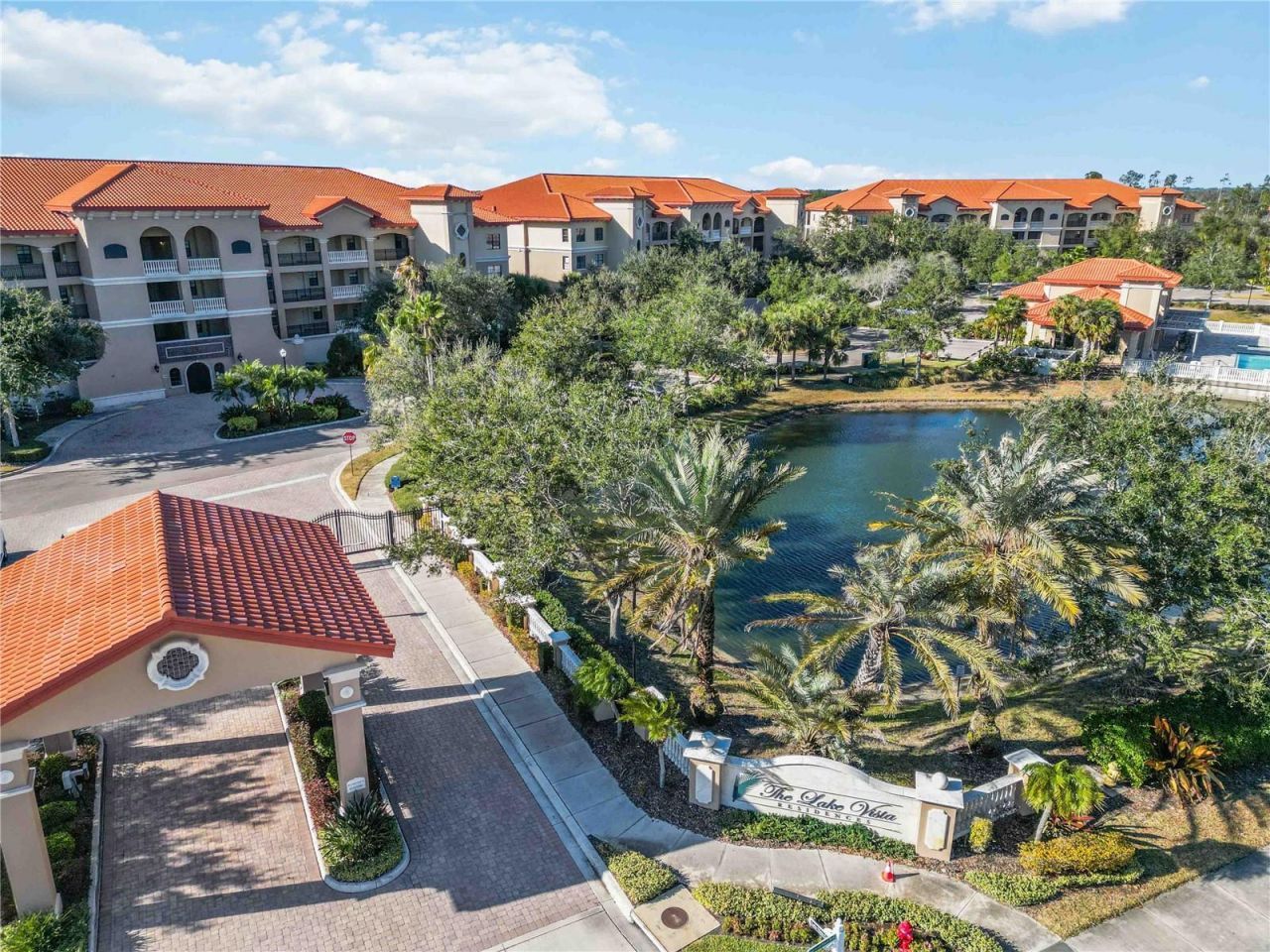 7702 Lake Vista Court, Unit 305, Lakewood Ranch, FL 34202 Photo