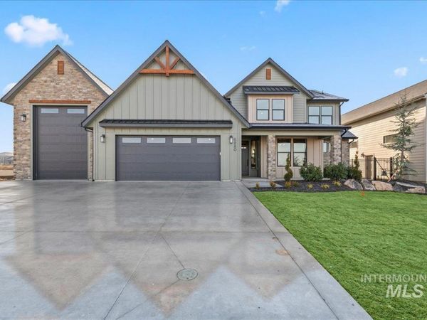 6880 E Chicken Hawk Loop, Nampa, ID 83686