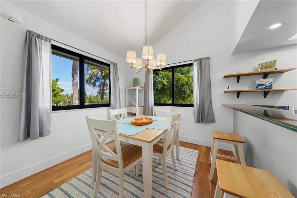 984 Greenwood Ct S, Sanibel, FL 33957 Photo