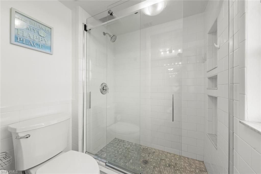 984 Greenwood Ct S, Sanibel, FL 33957 Photo