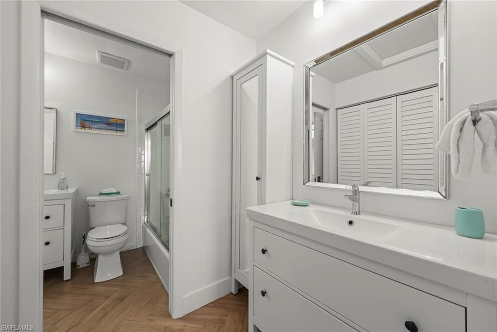 984 Greenwood Ct S, Sanibel, FL 33957 Photo