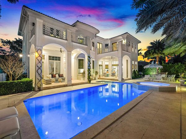 19 Harbour Drive N, Ocean Ridge, FL 33435