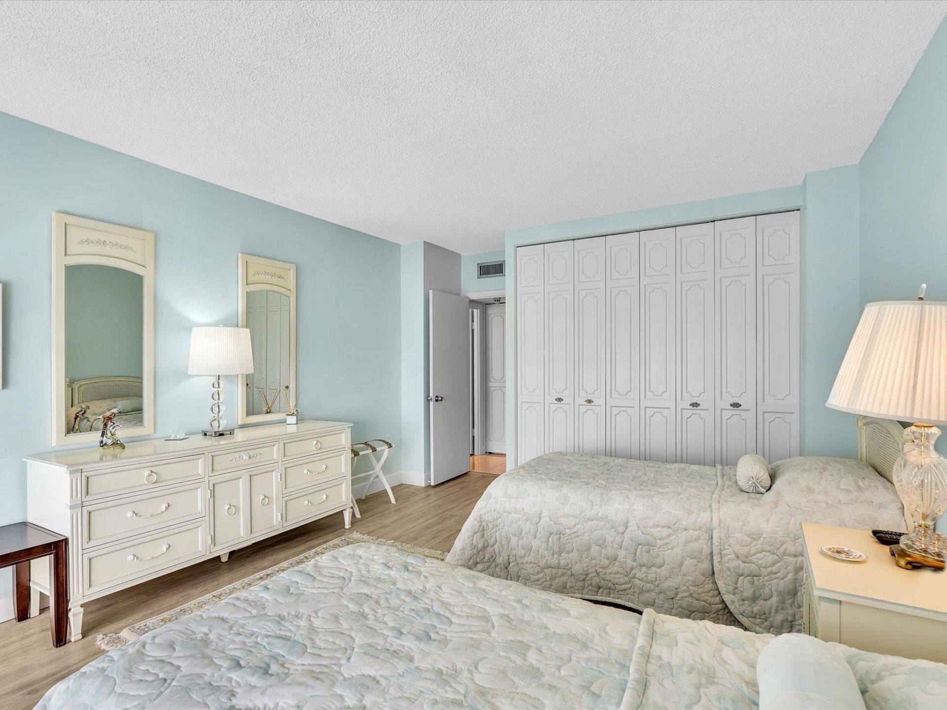 3550 Galt Ocean Drive, Unit 1501, Fort Lauderdale, FL 33308 Photo