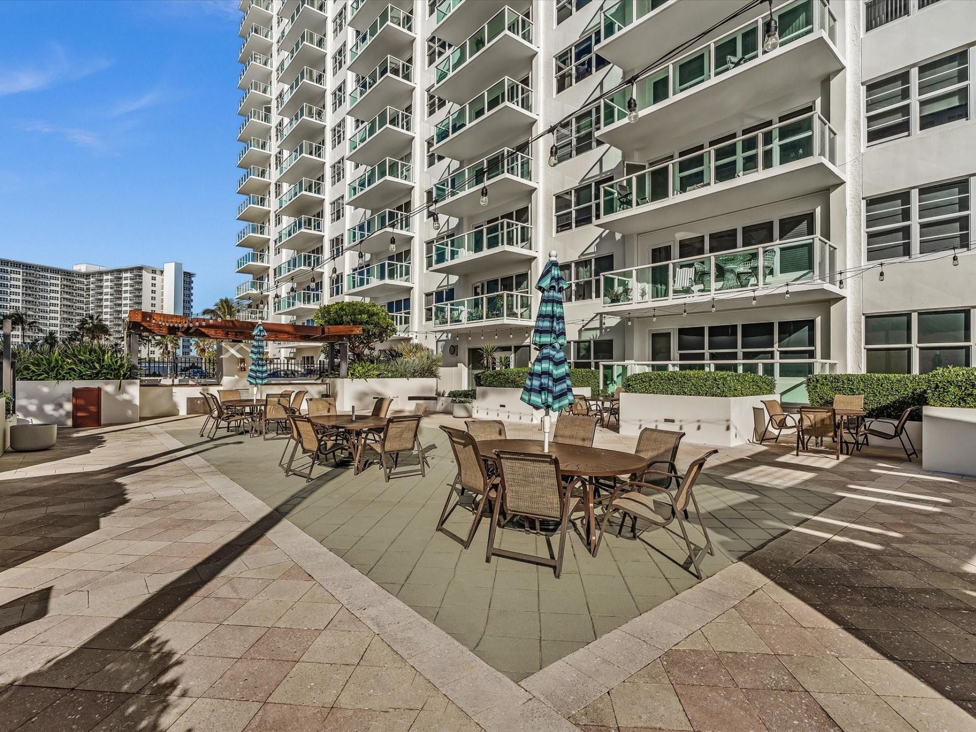 3550 Galt Ocean Drive, Unit 1501, Fort Lauderdale, FL 33308 Photo