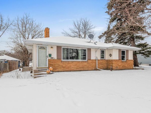 1800 37th Avenue NE, Minneapolis, MN 55421