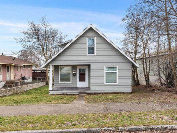 824 E Rockwell Ave, Spokane, WA 99207