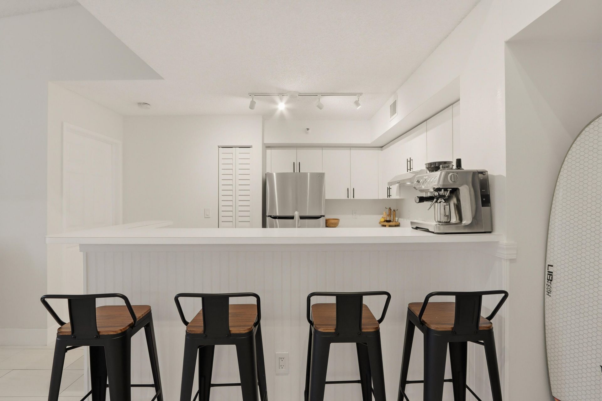 110 Yacht Club Way, Unit 306, Hypoluxo, FL 33462 Photo