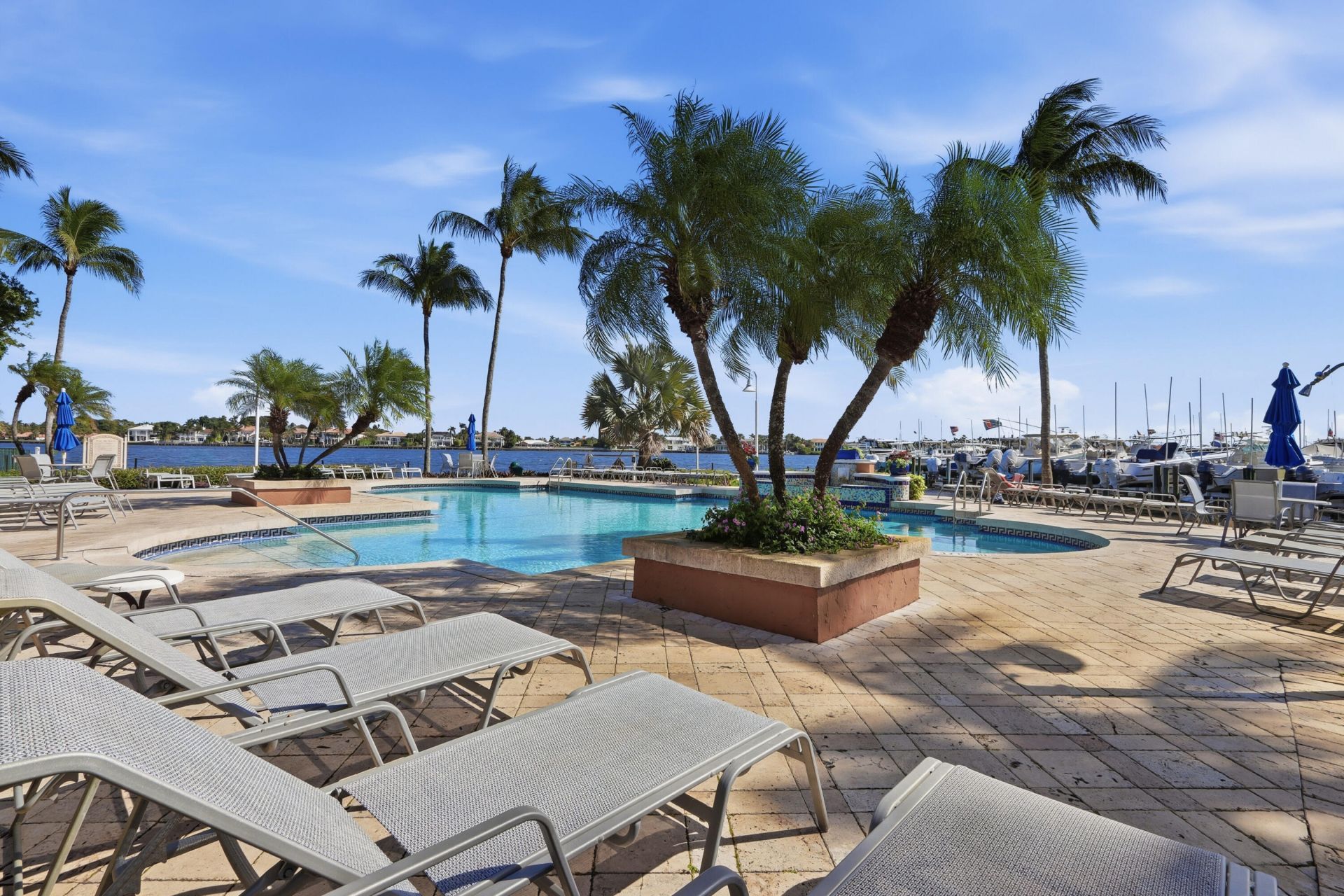 110 Yacht Club Way, Unit 306, Hypoluxo, FL 33462 Photo