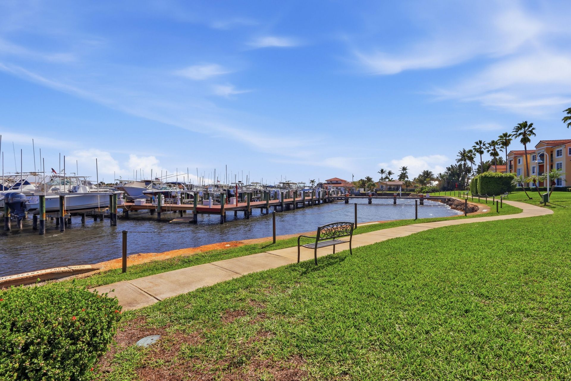 110 Yacht Club Way, Unit 306, Hypoluxo, FL 33462 Photo