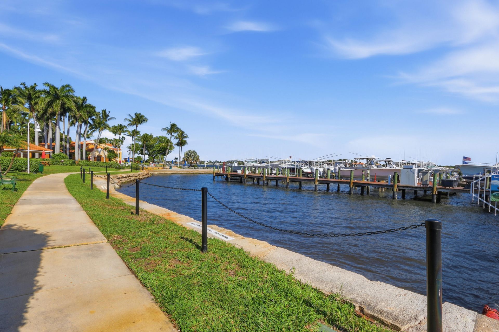 110 Yacht Club Way, Unit 306, Hypoluxo, FL 33462 Photo