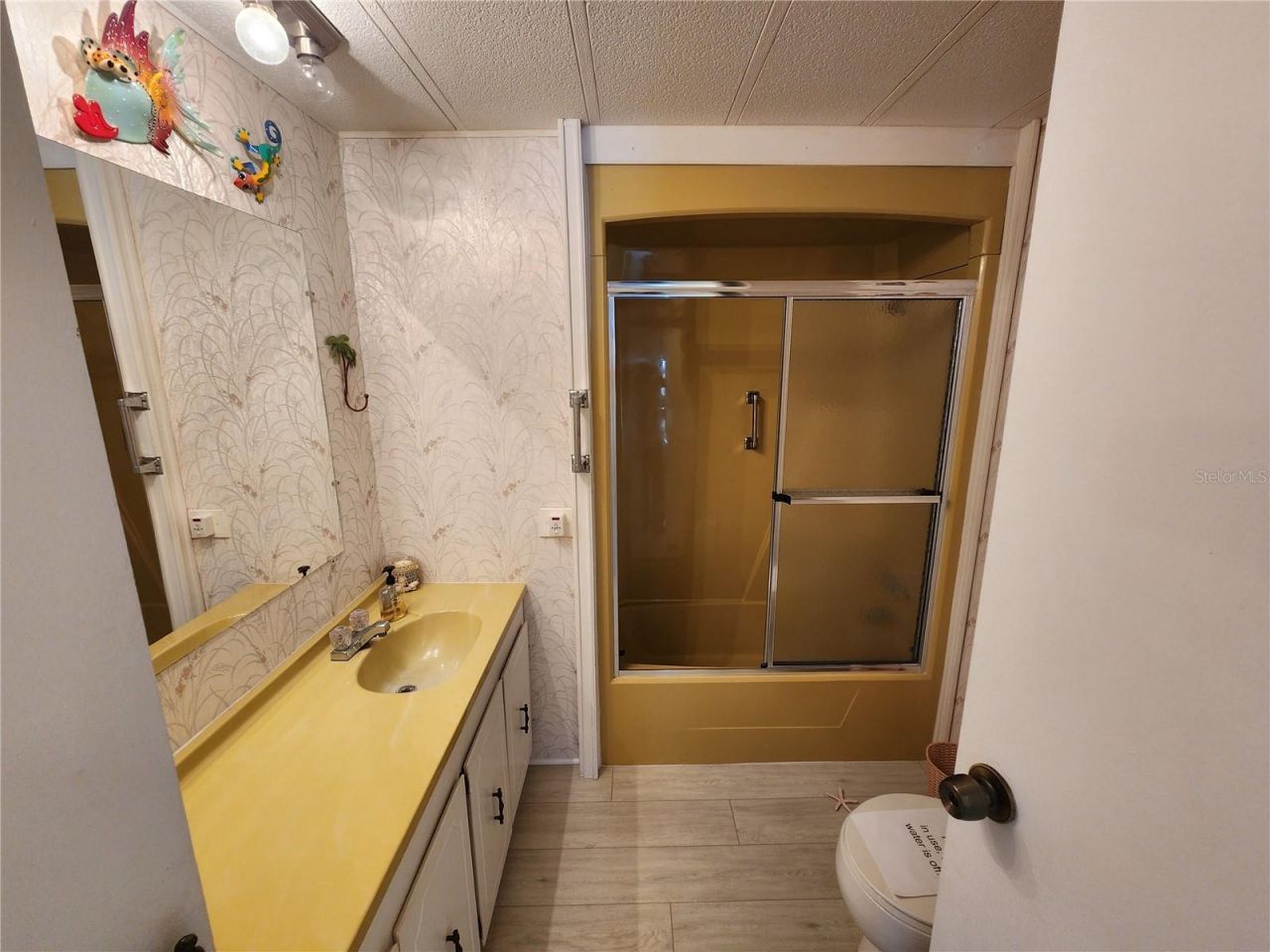 808 53rd Avenue E, Unit 9, Bradenton, FL 34203 Photo