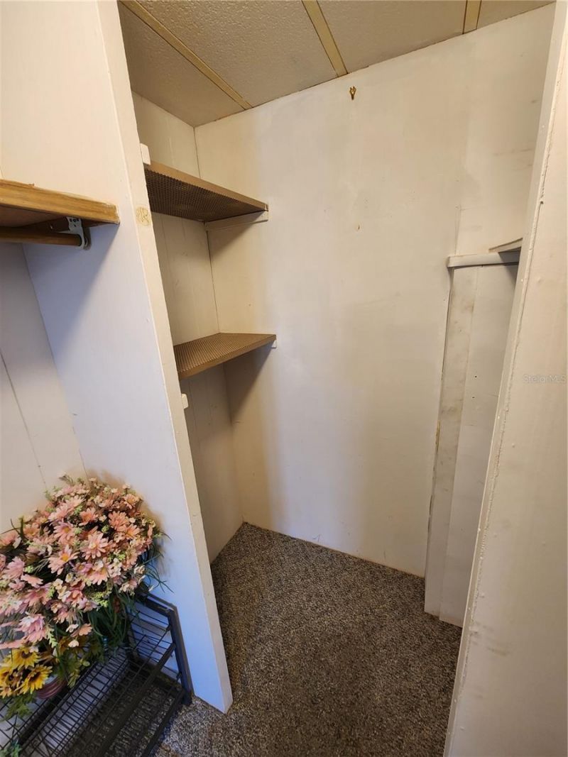 808 53rd Avenue E, Unit 9, Bradenton, FL 34203 Photo