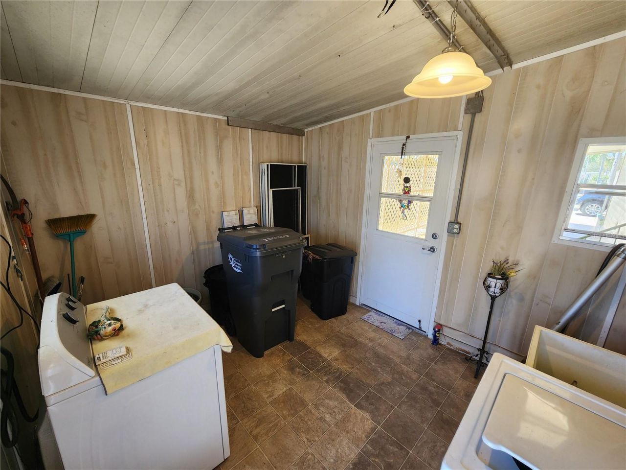 808 53rd Avenue E, Unit 9, Bradenton, FL 34203 Photo