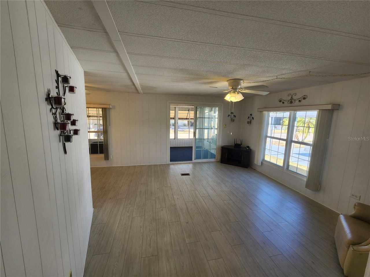 808 53rd Avenue E, Unit 9, Bradenton, FL 34203 Photo