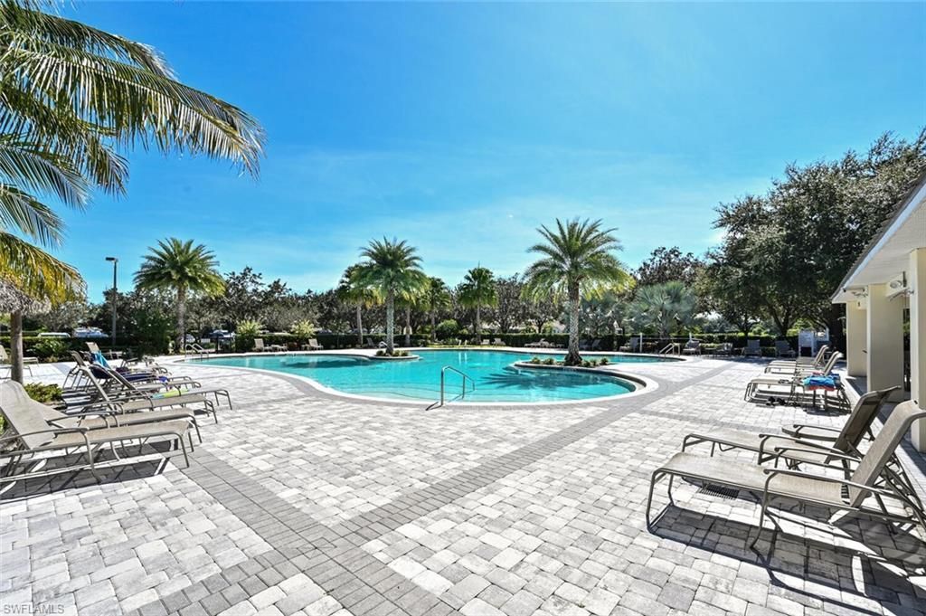1971 Wellington St, Naples, FL 34120 Photo
