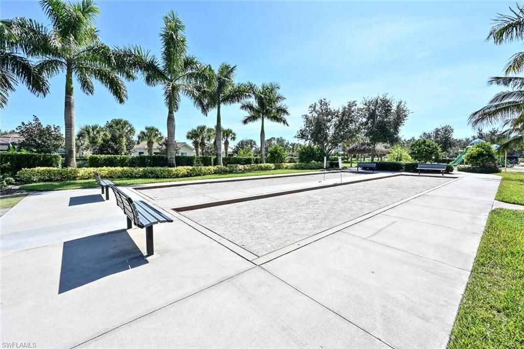 1971 Wellington St, Naples, FL 34120 Photo