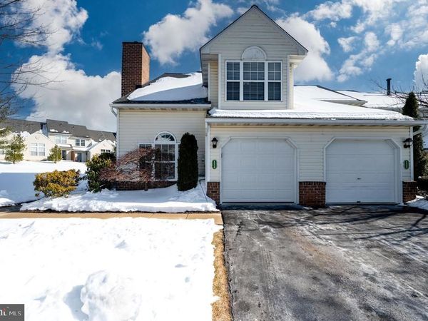 124 HICKORY LANE, READING, PA 19610