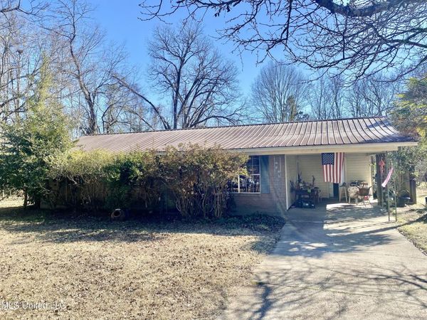 202 Dallas Street, Crystal Springs, MS 39059