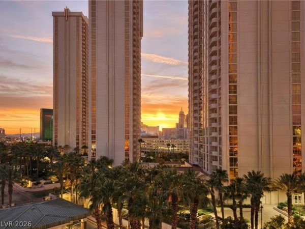 125 E Harmon Avenue, Unit 207, Las Vegas, NV 89109