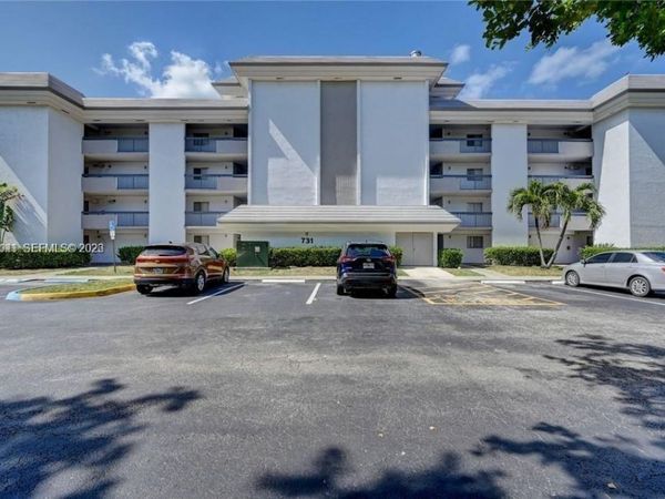731 N Pine Island Rd, Unit 202, Plantation, FL 33324