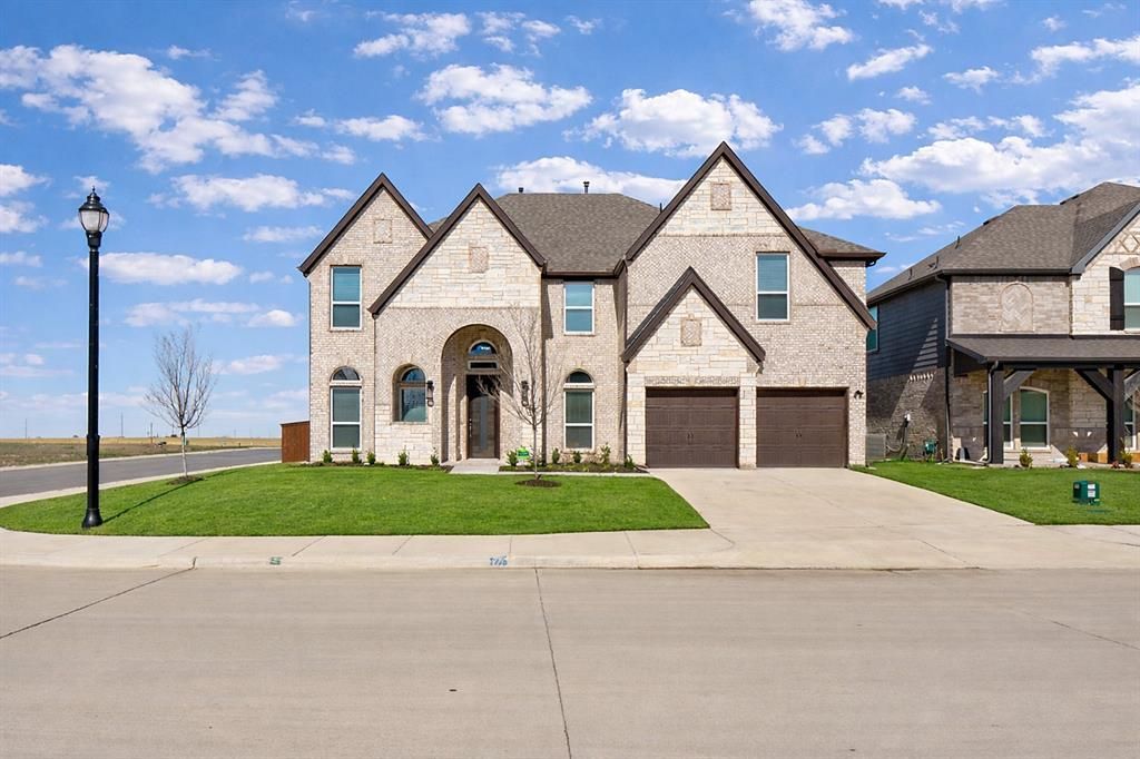3743 Milwaukee Avenue, Midlothian, TX 76065 Main Photo
