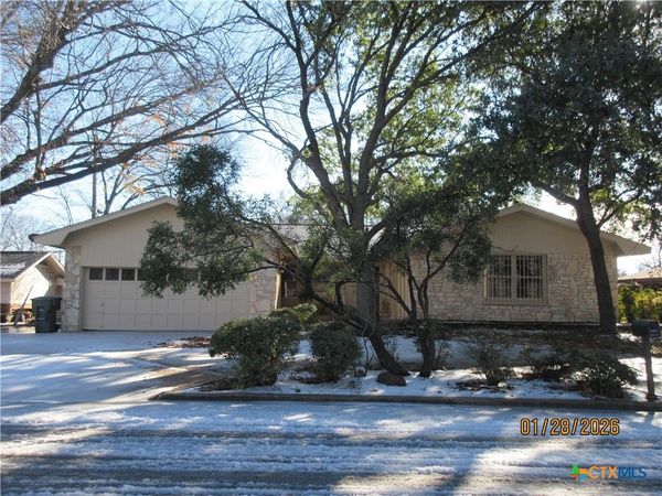 906 Illinois Avenue, Killeen, TX 76541