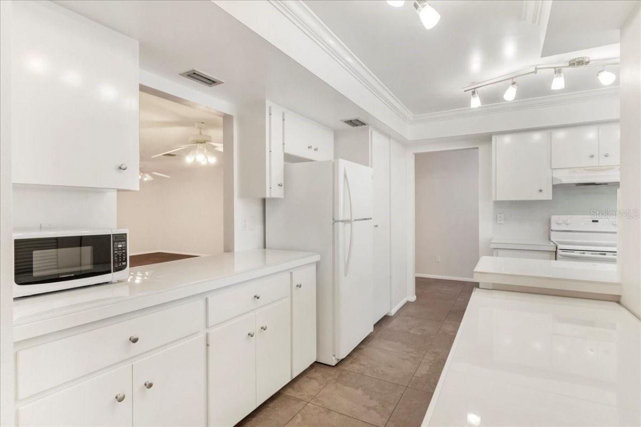 3820 Glen Oaks Manor Drive, Sarasota, FL 34232 Photo