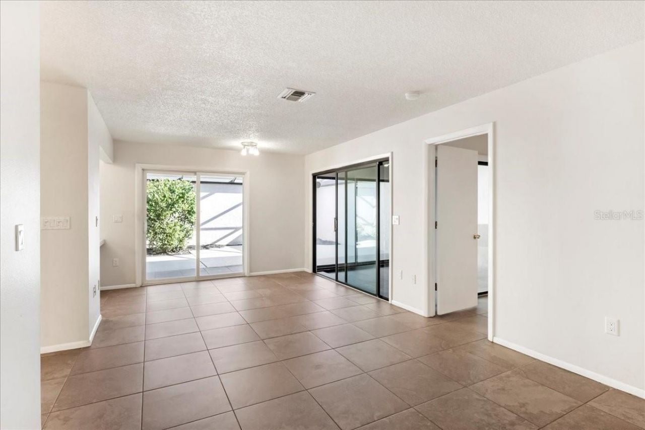 3820 Glen Oaks Manor Drive, Sarasota, FL 34232 Photo