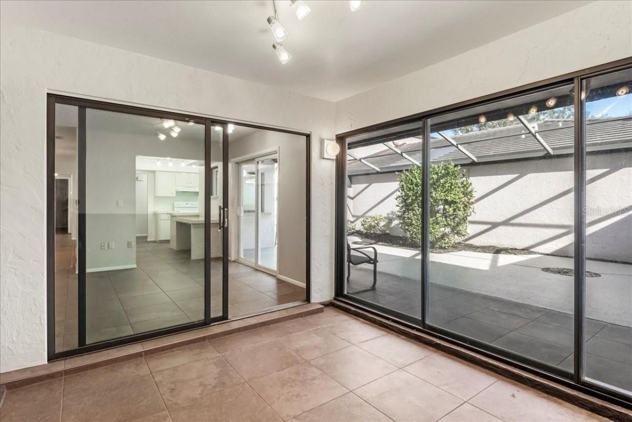 3820 Glen Oaks Manor Drive, Sarasota, FL 34232 Photo