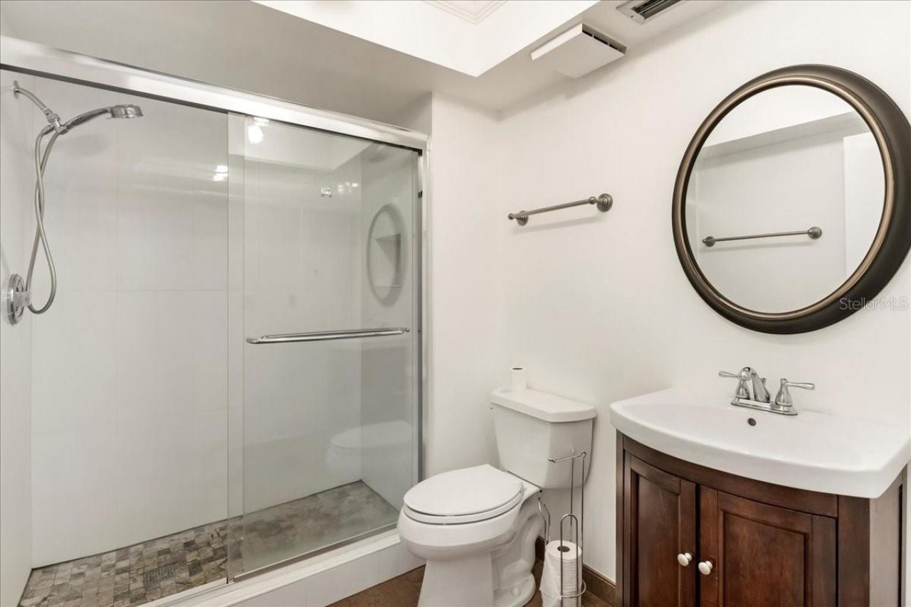 3820 Glen Oaks Manor Drive, Sarasota, FL 34232 Photo