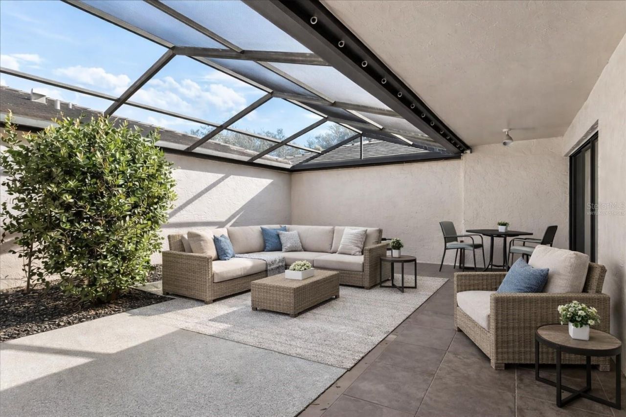 3820 Glen Oaks Manor Drive, Sarasota, FL 34232 Photo