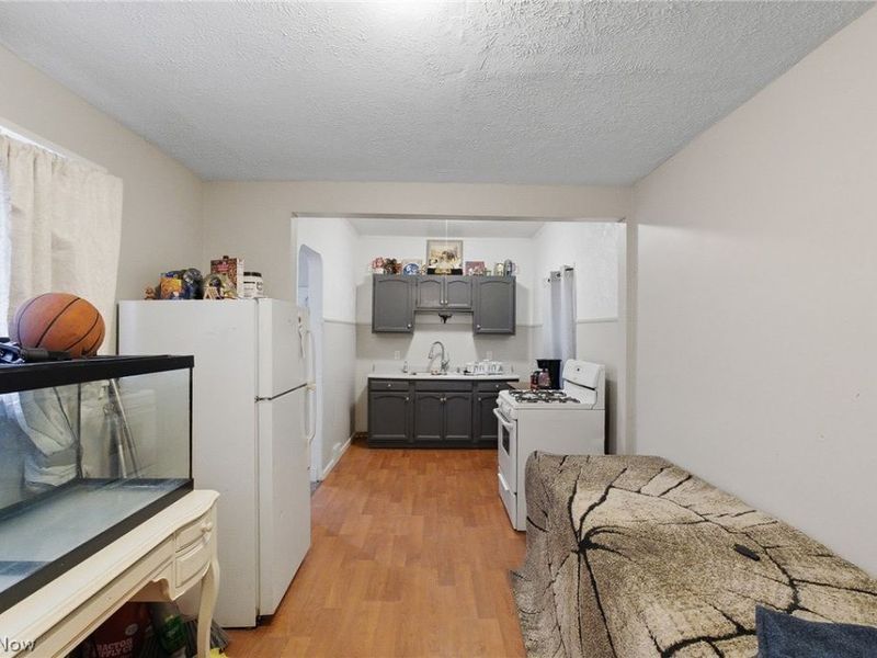 16333 Miles Avenue, Cleveland, OH 44128 Photo 12