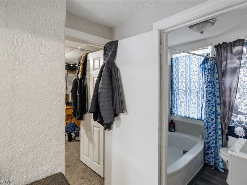 16333 Miles Avenue, Cleveland, OH 44128 Photo 20