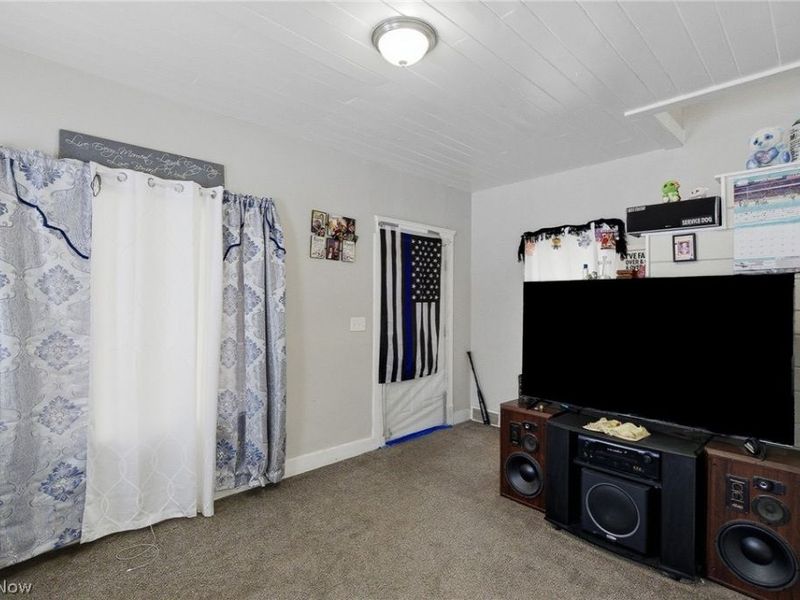 16333 Miles Avenue, Cleveland, OH 44128 Photo 5