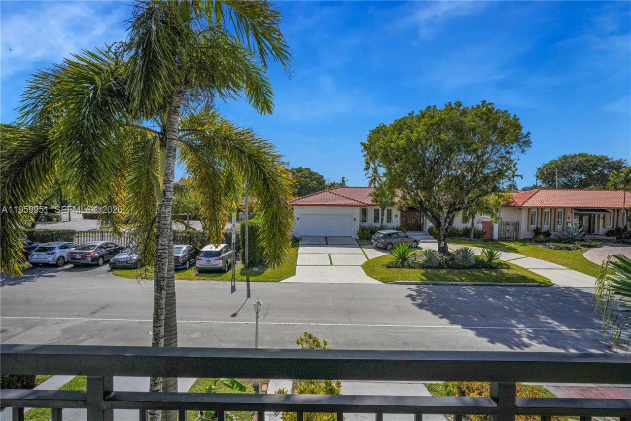 2149 NE 122nd St, Unit 2149, North Miami, FL 33181 Photo