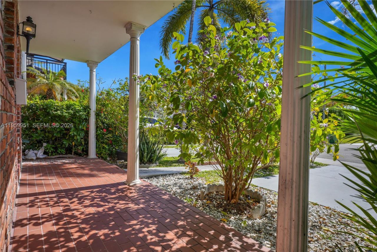 2149 NE 122nd St, Unit 2149, North Miami, FL 33181 Photo