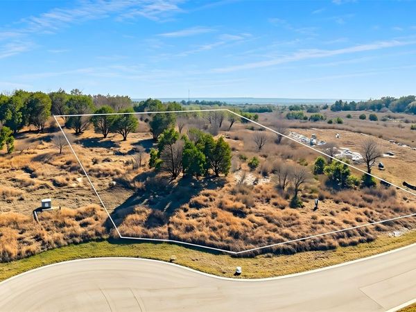 313 Eagle Basin CIR, Spicewood, TX 78669