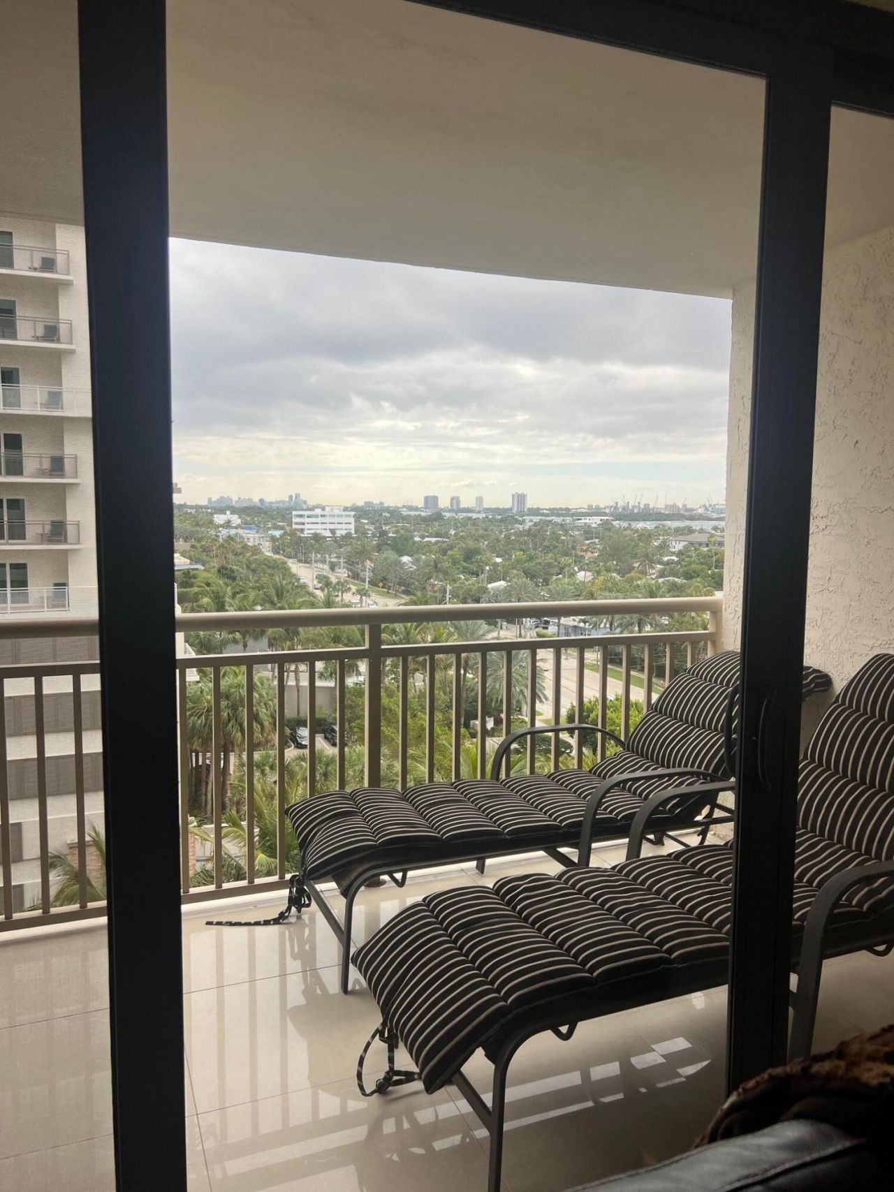 3400 N Ocean Drive, Unit 906, Singer Island, FL 33404 Photo