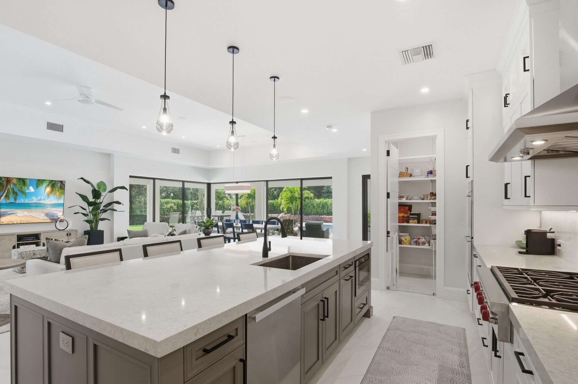 10200 SE Sandpine Lane, Hobe Sound, FL 33455 Photo