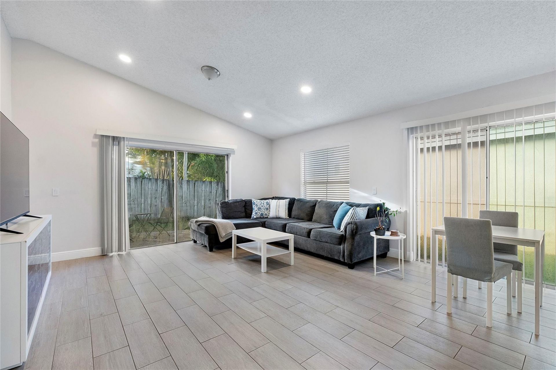 6762 Fern Place, Margate, FL 33063 Photo